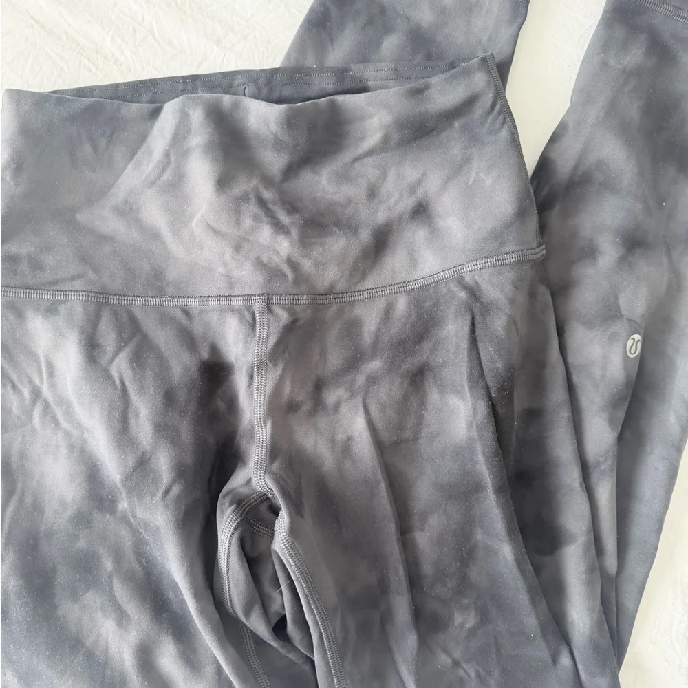 Lululemon Wunderunder Gray High-Waisted Leggings - Picture 2 of 2